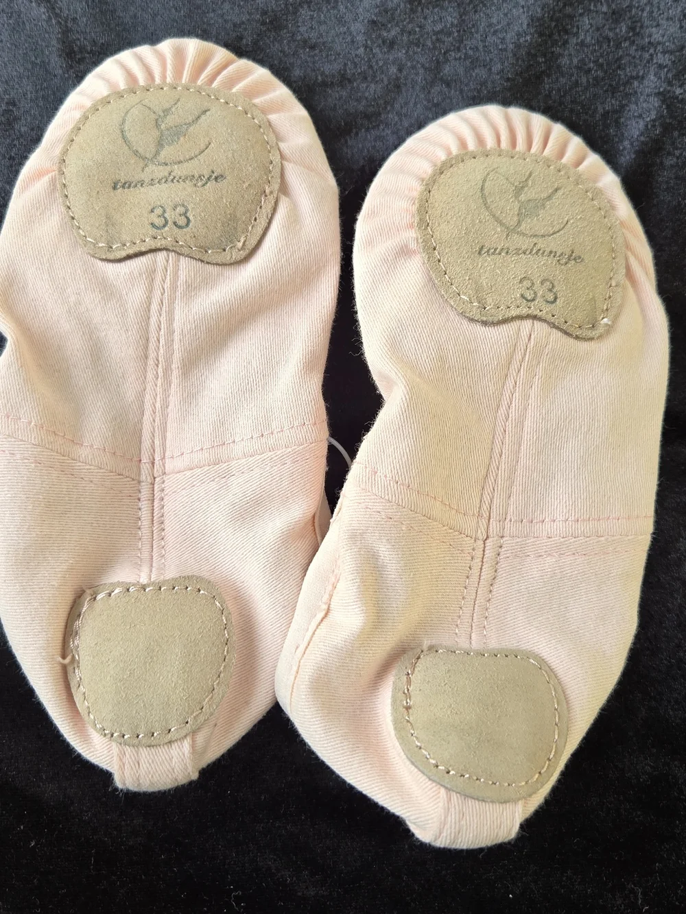Canvas Ballet Slip-On Dance Shoes for Women in Light Pink
